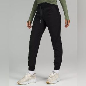 Lululemon NWT Dance Studio Mid-Rise Jogger Full Length, Black, Size US 2